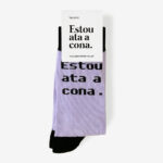 Calcetín "Estou ata a cona" / Lila e negro