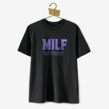 Camiseta "MILF" (Muller Independente Libre e Feminista) / negra lavada / orgánica